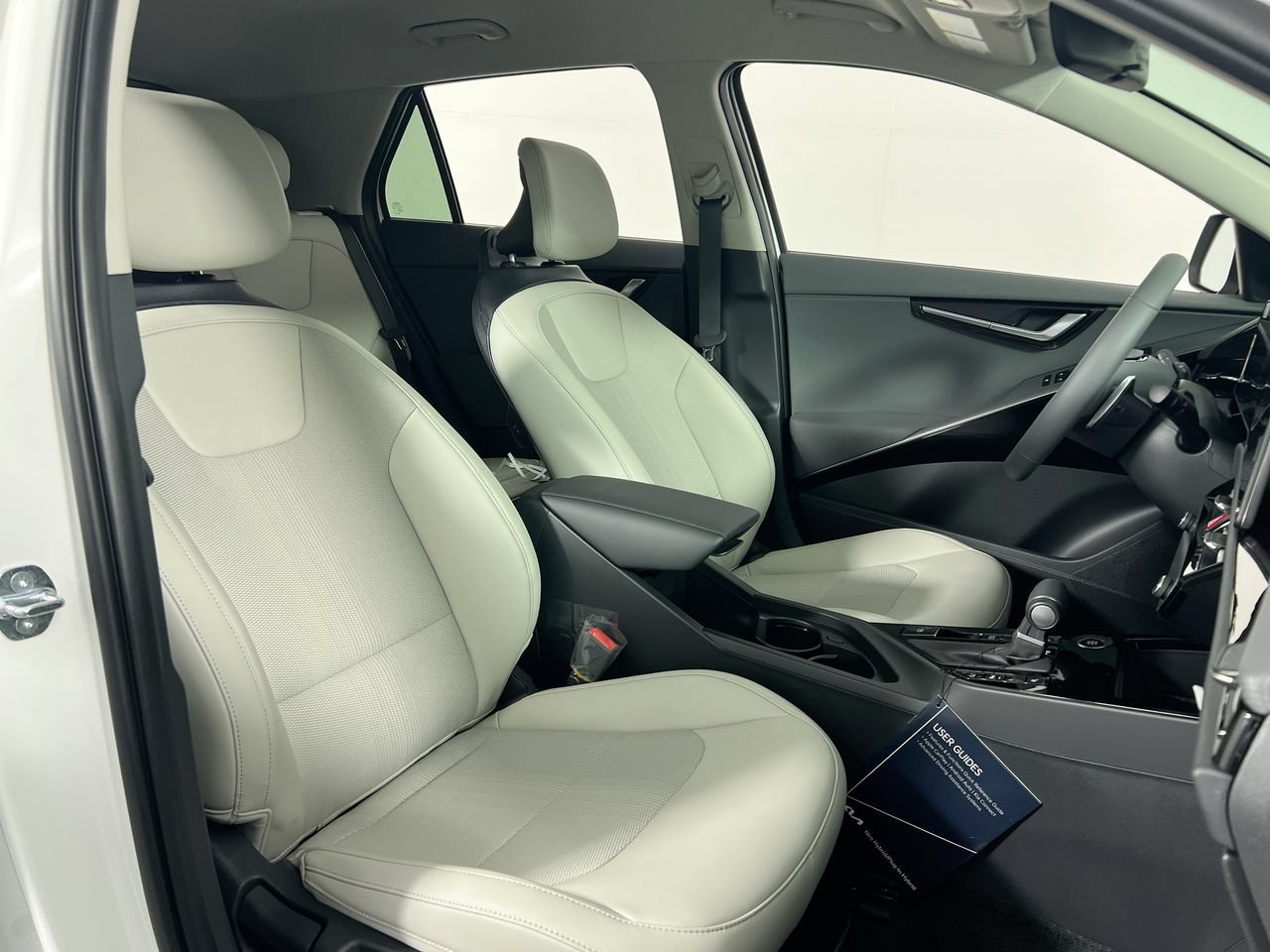 New 2026 Kia Niro EX w/ EX Premium Package FWD image 28