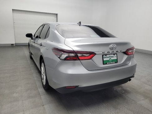 Used 2022 Toyota Camry LE FWD image 5
