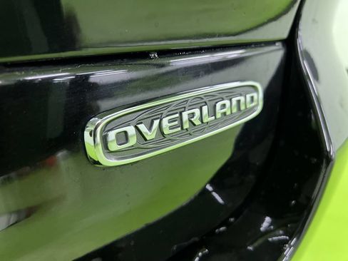 Used 2023 Jeep Grand Cherokee Overland w/ Advanced Protech Group III AWD/4WD image 14