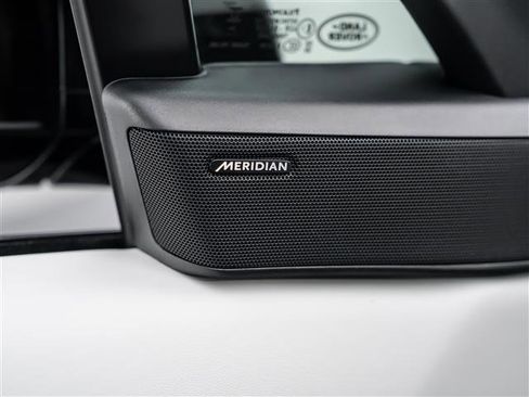 New 2025 Land Rover Range Rover Sport SE image 24