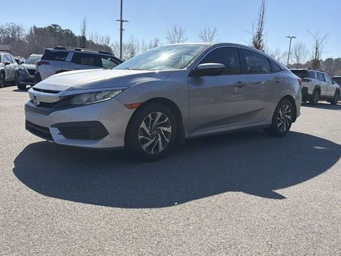 Used 2016 Honda Civic EX image 7