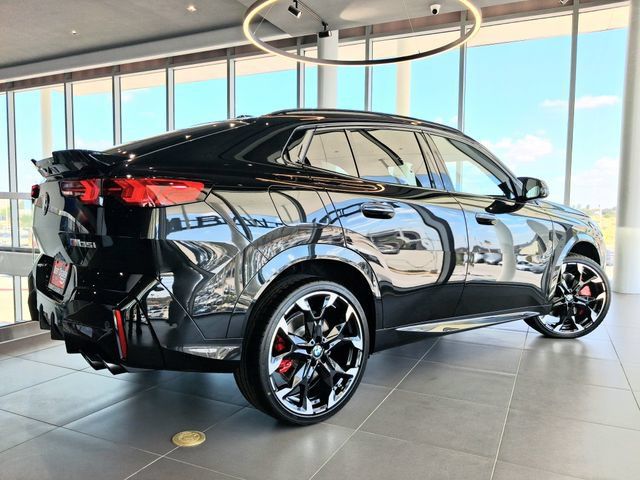 New 2026 BMW X2 M35i w/ Technology Package AWD/4WD image 5