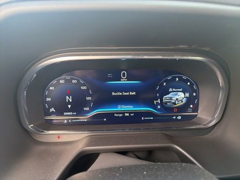 Used 2024 Chevrolet Suburban RST w/ Luxury Package image 6