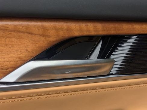 Used 2024 Jeep Grand Wagoneer Series III w/ Rear Seat Video Group 1 image 27