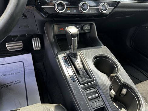 Used 2023 Honda Civic Sport image 17