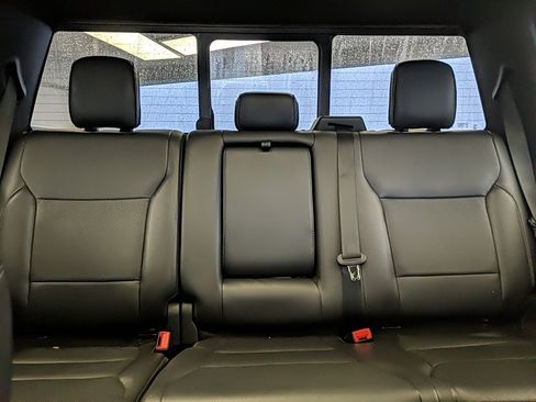 Used 2021 Ford F150 Lariat image 32