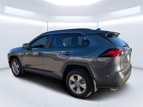 Used 2025 Toyota RAV4 XLE image 5