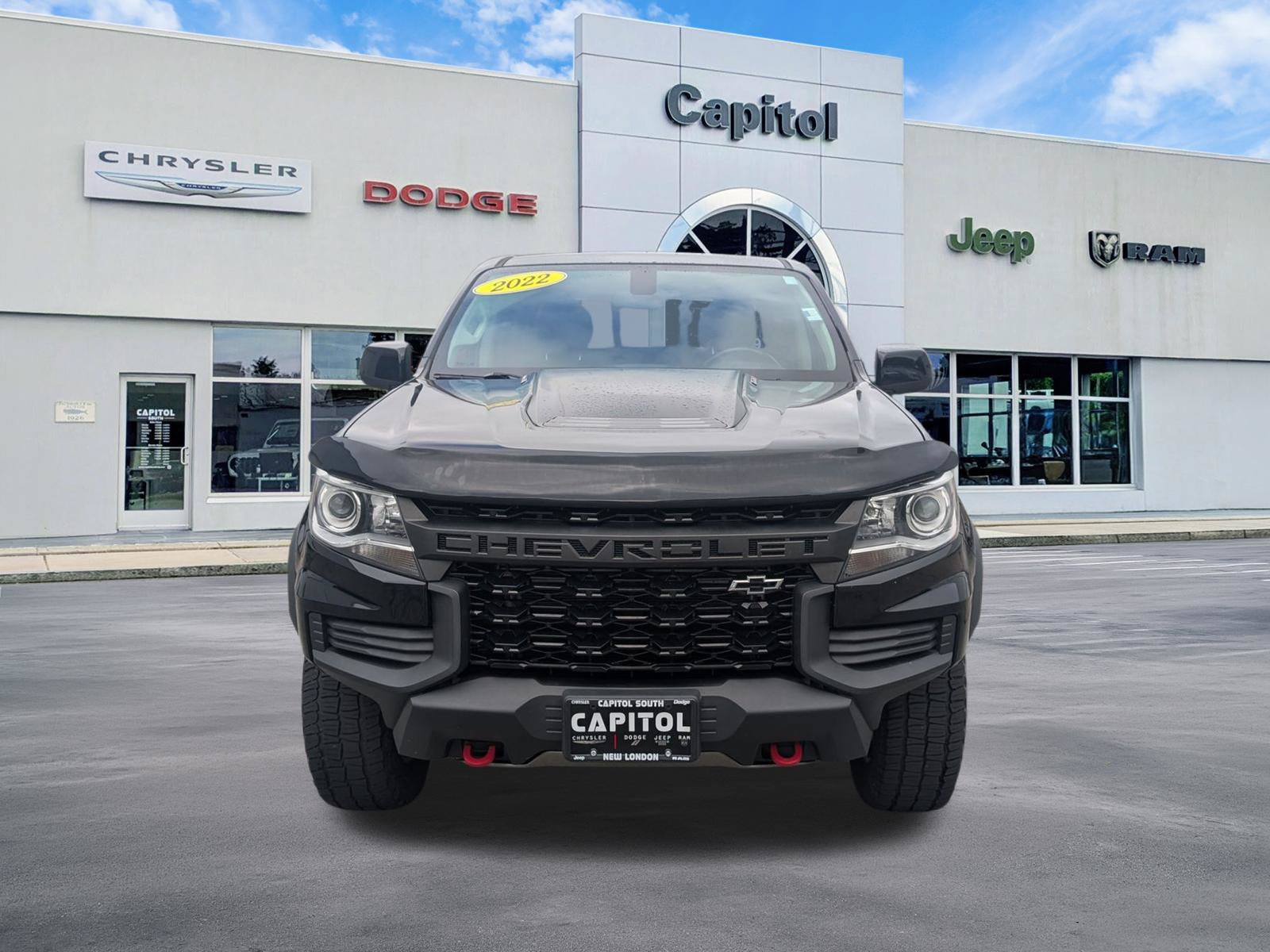 Used 2022 Chevrolet Colorado ZR2 w/ ZR2 Midnight Special Edition AWD/4WD image 8