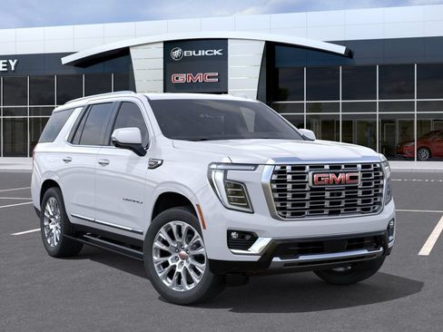 New 2026 GMC Yukon Denali w/ Denali Reserve Package AWD/4WD image 7