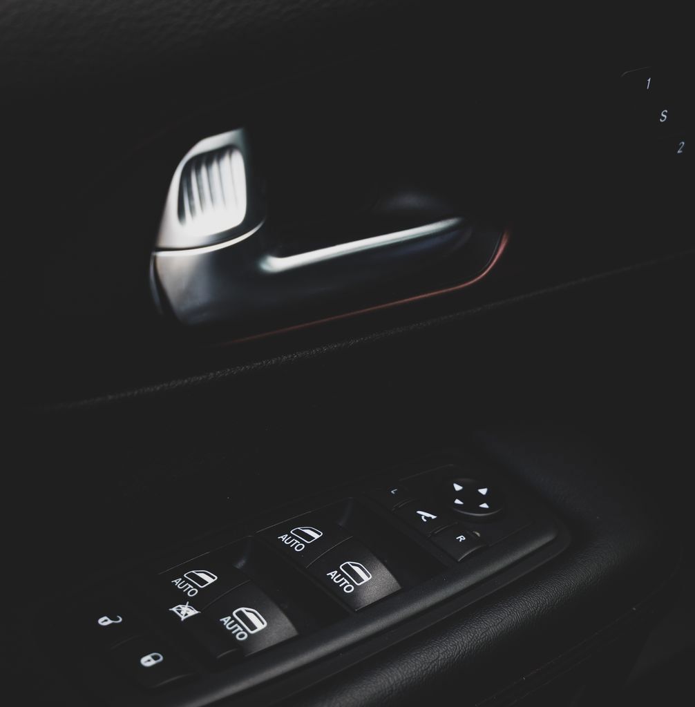 Used 2020 Chrysler Pacifica Limited FWD image 25