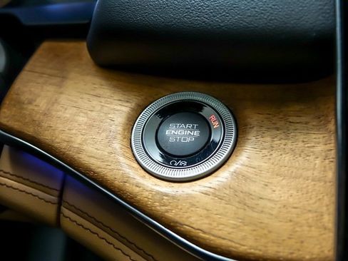 Used 2023 Jeep Grand Cherokee Summit image 18