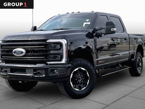 Used 2025 Ford F250 Platinum w/ Tremor Off-Road Package AWD/4WD image 1