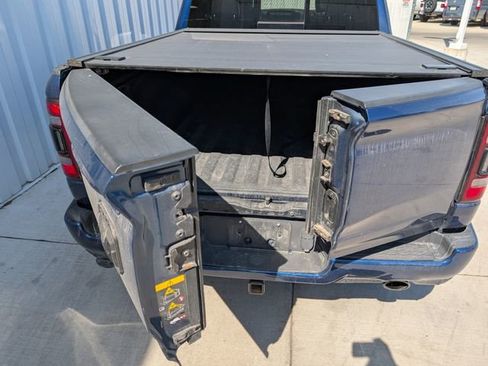 Used 2021 RAM 1500 Laramie AWD/4WD image 6