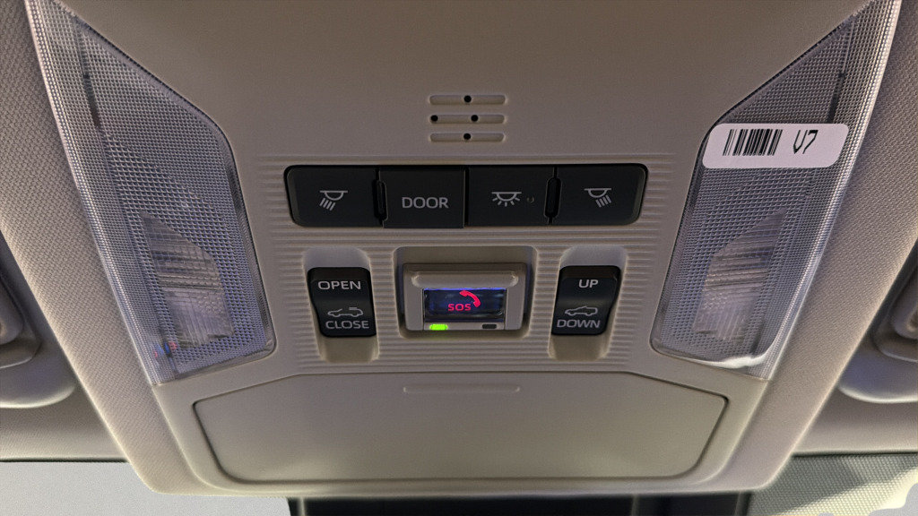 Used 2025 Toyota RAV4 XLE w/ Convenience Package AWD/4WD image 25