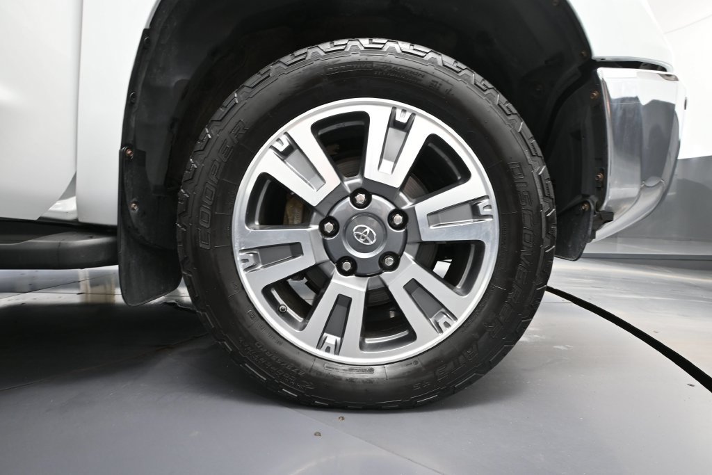 Used 2021 Toyota Tundra 1794 Edition AWD/4WD image 11