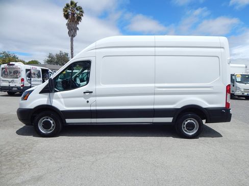 Used 2018 Ford Transit 350 148 High Roof RWD image 5