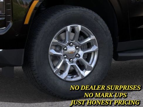 New 2026 Chevrolet Suburban LS RWD image 9