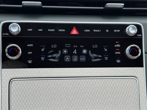New 2026 Genesis GV80 3.5T Advanced AWD/4WD image 32