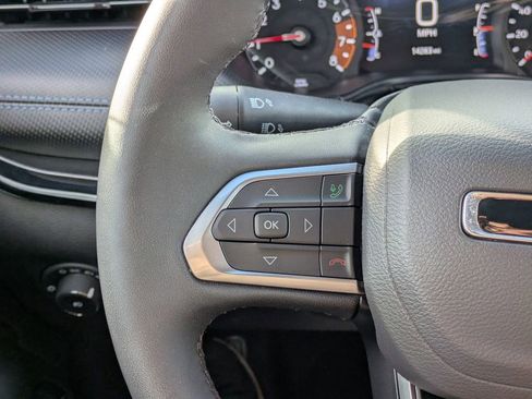 Used 2025 Jeep Compass Latitude w/ Altitude Special Edition image 15