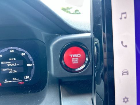 Used 2024 Toyota Tacoma TRD Sport RWD image 18