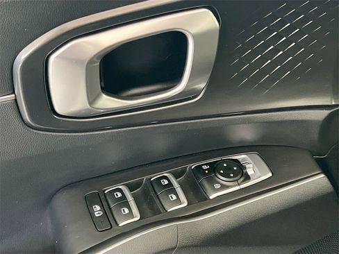 Certified 2024 Kia Sorento LX image 18