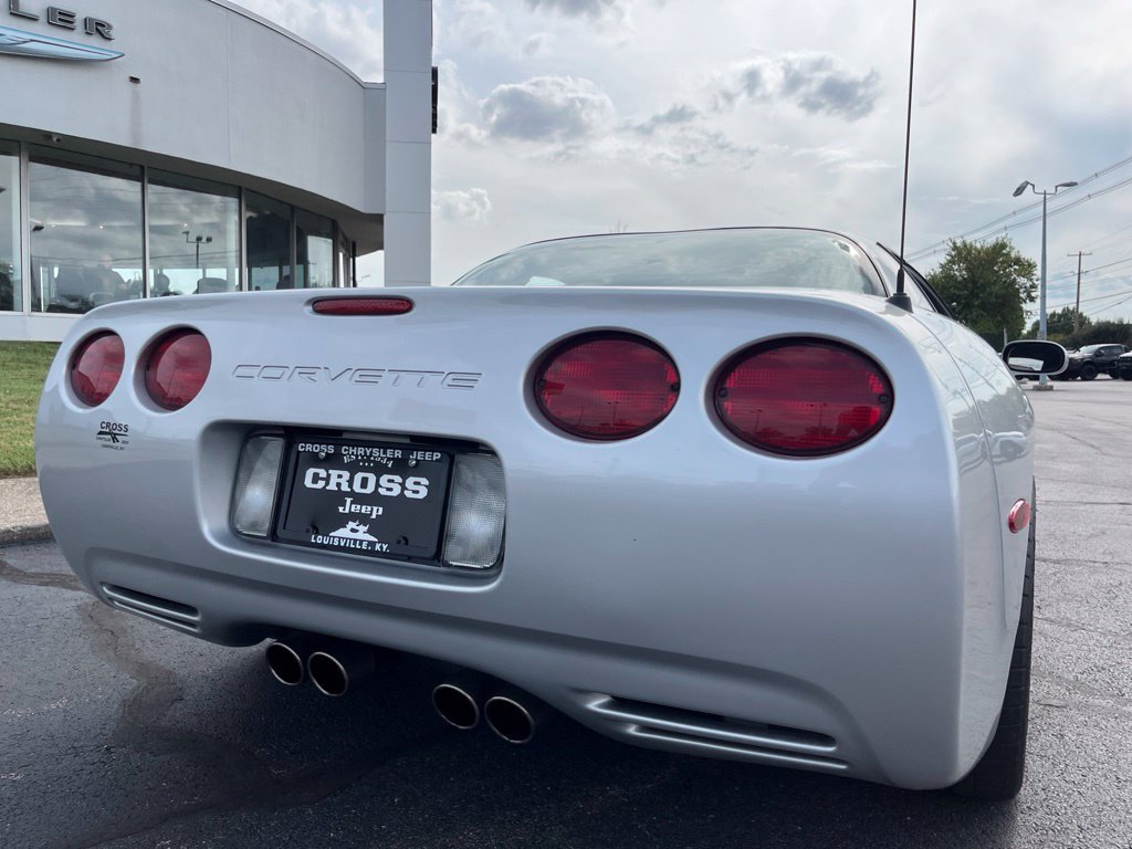 Used 2001 Chevrolet Corvette Z06 w/ Memory Pkg RWD image 31