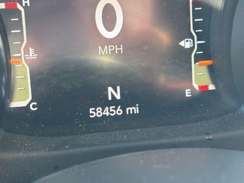 Used 2021 Jeep Wrangler Unlimited Rubicon w/ Dual Top Group AWD/4WD image 16