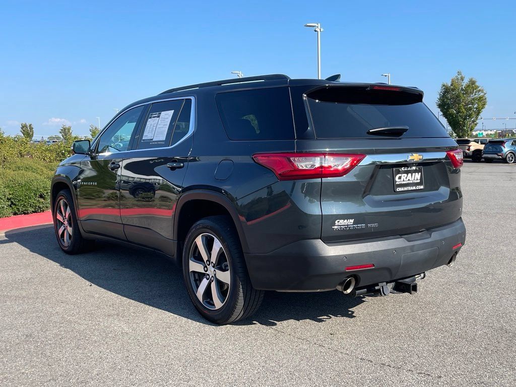 Used 2019 Chevrolet Traverse LT w/ LT Premium Package AWD/4WD image 5