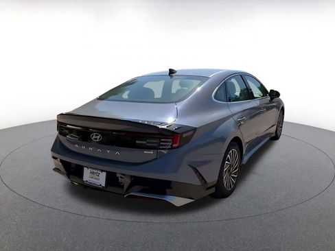 Used 2025 Hyundai Sonata SEL FWD image 15