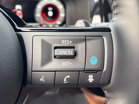 New 2025 Nissan Pathfinder Platinum w/ Lighting Package (N92) image 29