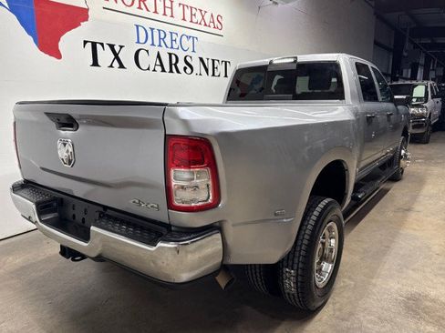 Used 2024 RAM 3500 Tradesman w/ Chrome Appearance Group AWD/4WD image 6