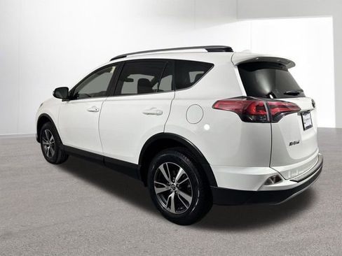 Used 2018 Toyota RAV4 XLE image 31