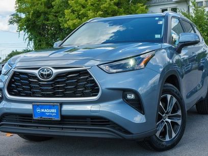 Used 2022 Toyota Highlander XLE