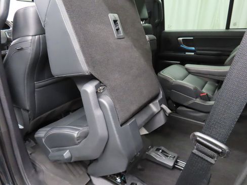 Used 2025 Ford Expedition Platinum w/ Stealth Performance Package AWD/4WD image 74