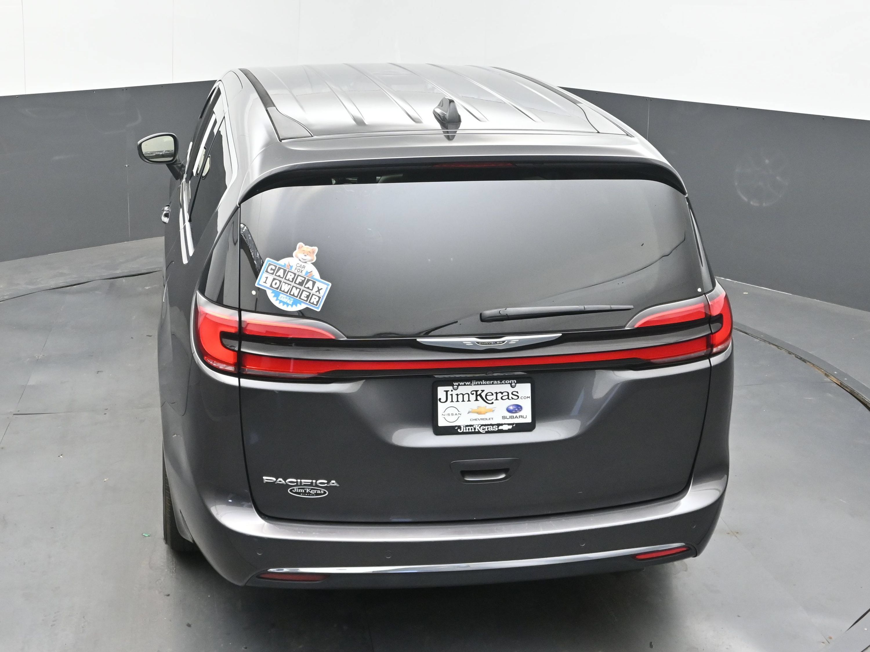 Used 2023 Chrysler Pacifica Touring-L FWD image 37