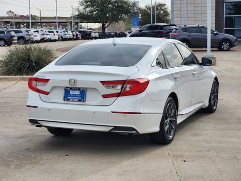 Certified 2021 Honda Accord EX-L image 5