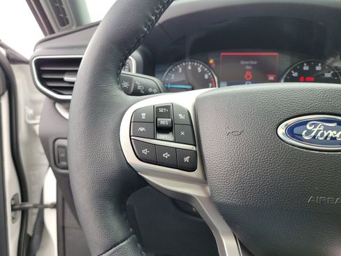 Certified 2023 Ford Explorer XLT w/ Equipment Group 202A AWD/4WD image 23