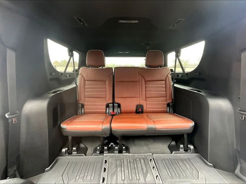 Used 2024 GMC Yukon XL Denali Ultimate image 27