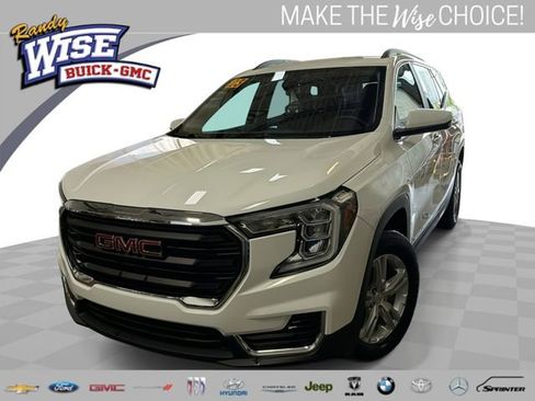 Used 2023 GMC Terrain SLE w/ Driver Convenience Package AWD/4WD image 1