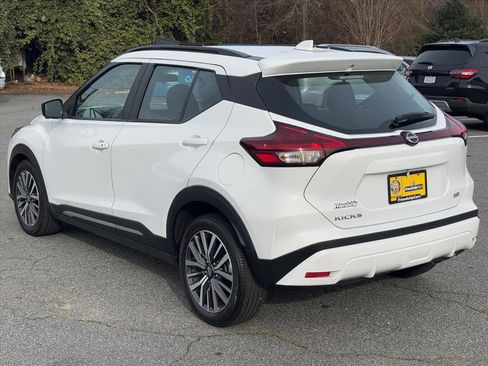 Used 2024 Nissan Kicks SR image 24