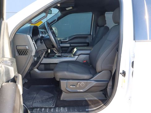 Used 2018 Ford F150 XLT w/ Equipment Group 302A Luxury AWD/4WD image 16