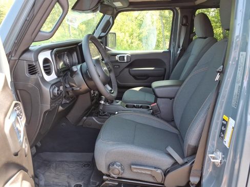 New 2026 Jeep Wrangler Unlimited Sport AWD/4WD image 12