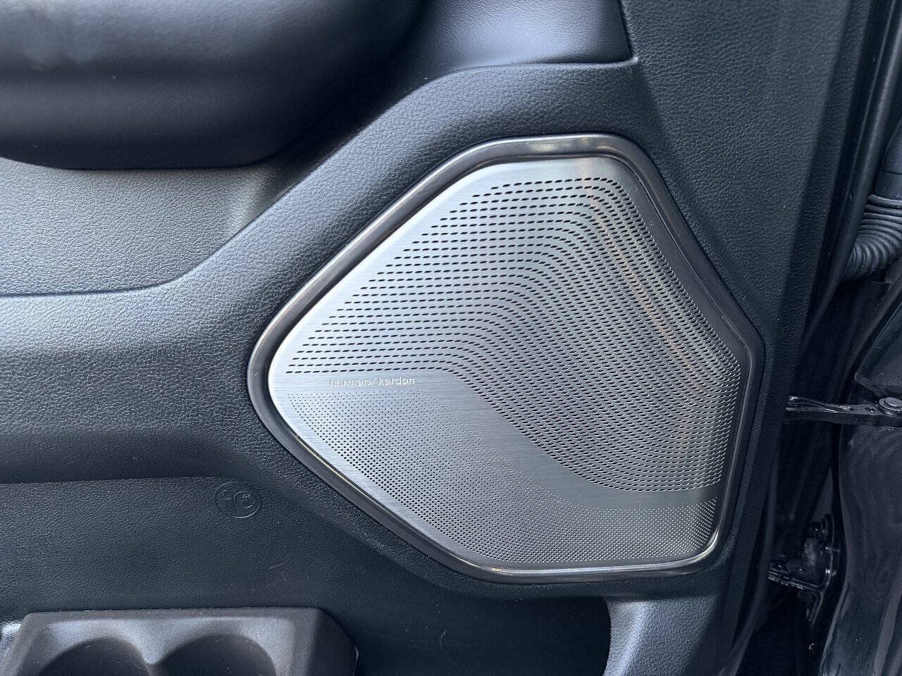 Used 2021 RAM 1500 Limited w/ Night Edition AWD/4WD image 17