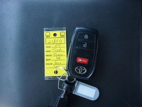 Used 2024 Toyota Tacoma SR AWD/4WD image 23