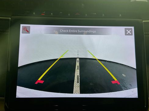 Used 2023 Jeep Grand Cherokee Limited image 23