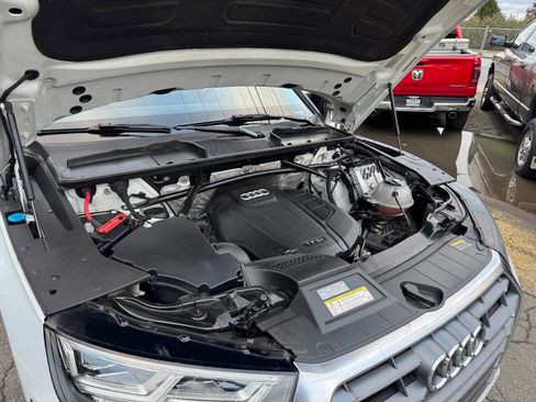 Used 2019 Audi Q5 2.0T Premium Plus w/ Premium Plus Package image 12