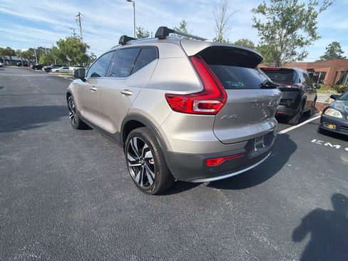 Certified 2023 Volvo XC40 B5 Plus w/ Driver Assist Package AWD/4WD image 12