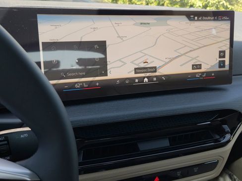 New 2026 BMW i4 eDrive40 w/ Parking Assistance Package RWD image 12