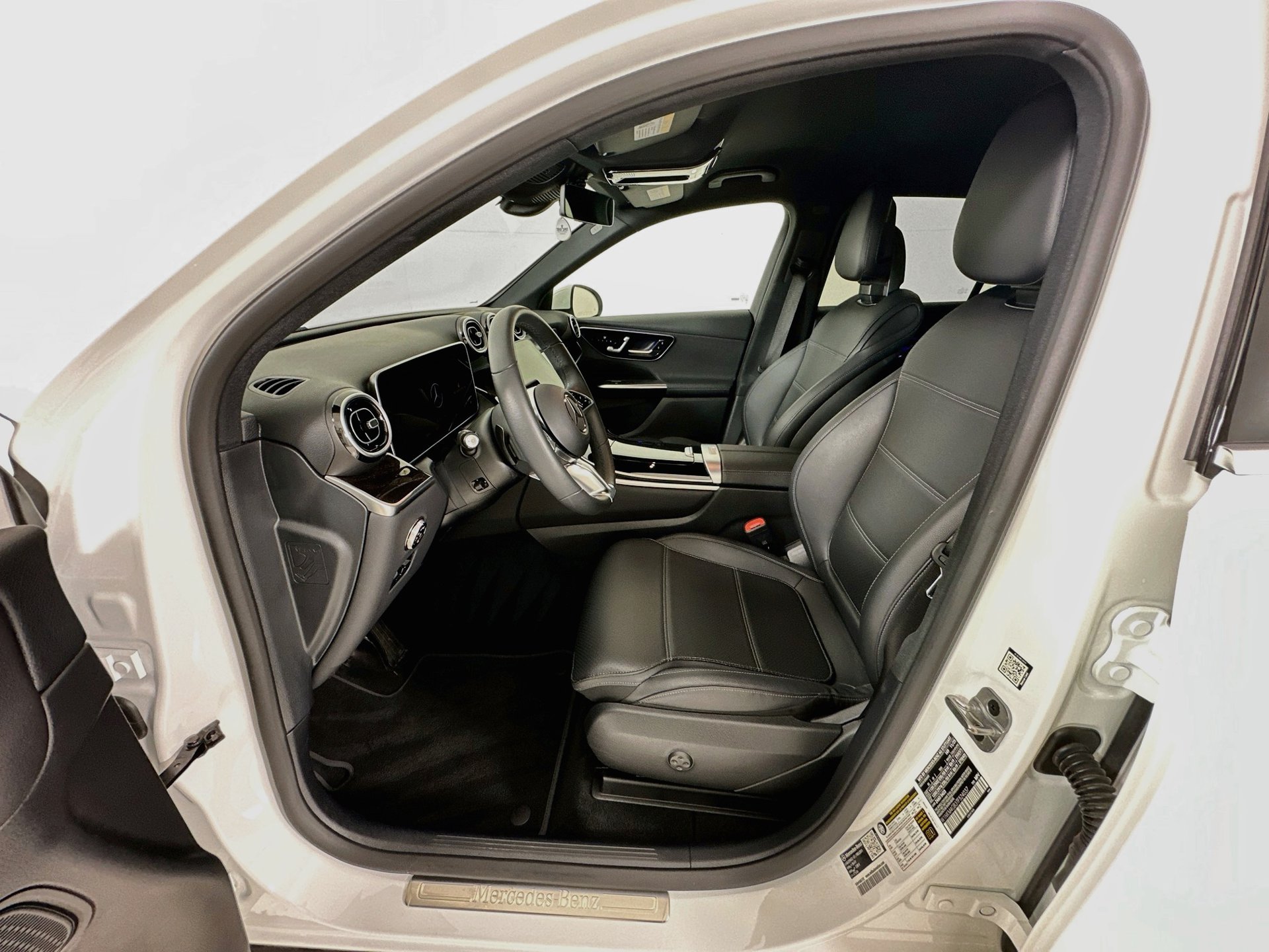 Certified 2026 Mercedes-Benz GLC 300 image 22