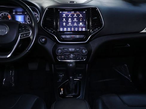 Used 2021 Jeep Cherokee Limited w/ Elite Package AWD/4WD image 20